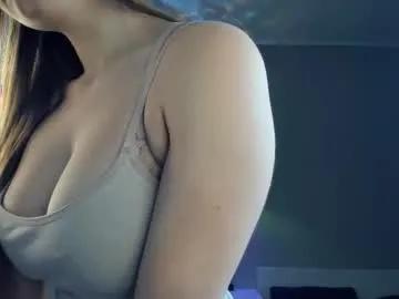 Freechat bellidream on Chaturbate