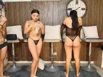 Freechat canelasquirtxxx on Chaturbate