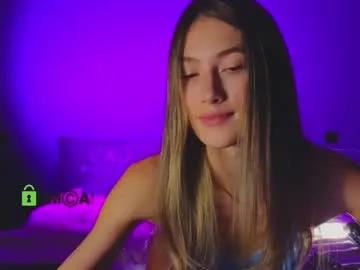 Group crazzy_cherry on Chaturbate