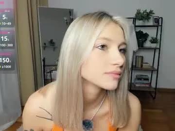 Freechat glossybabe_ on Chaturbate
