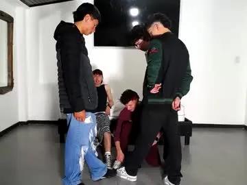 Freechat gnecos on Chaturbate