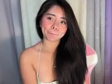 Freechat hotloveaxx on Chaturbate