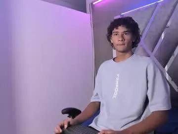 Freechat kenix_7 on Chaturbate