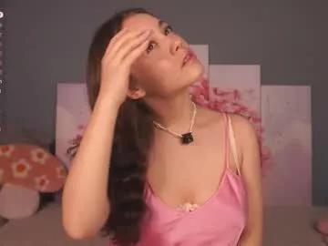 Freechat kissiekat on Chaturbate