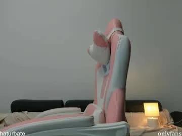 Freechat komydoll on Chaturbate