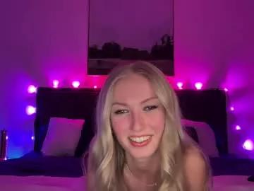 Freechat kyliexxrose on Chaturbate