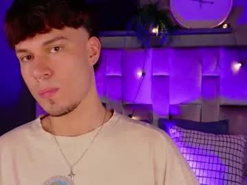 Freechat liamthunder05_ on Chaturbate