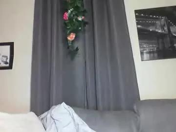 Freechat lilvioletxxx on Chaturbate