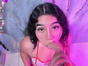 mia_cataleiya — GOAL: full saliva in my tits  [94 tokens remaining] Welcome to my room!   #fuckmachine #braces  #nasty #saliva #deepthroat