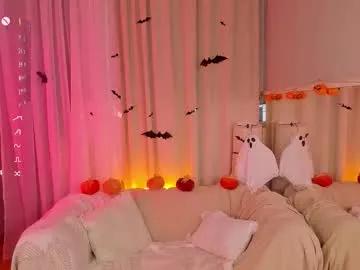 Freechat milliminimouse on Chaturbate