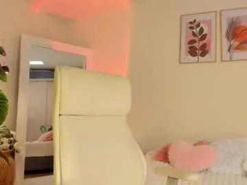 missvaleriaa — Deepthroat [469 tokens left] #latina #fuckmachine #teen #deepthroat #ebony