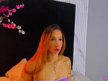 Freechat monik_fox_cr on Chaturbate