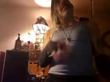 Chaturbate munxxx420 is Freechat munxxx420 — Goal: I'm new to this be easy please lol let's start with a shirtless dance to a song #dance #new #man #hi #bigcock - Next Goal: