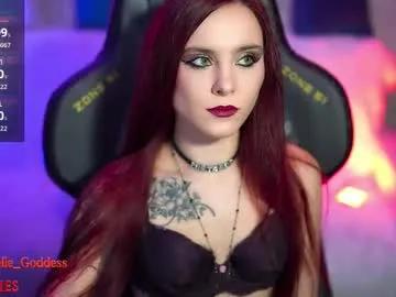 nelle_ — Freechat on Chaturbate