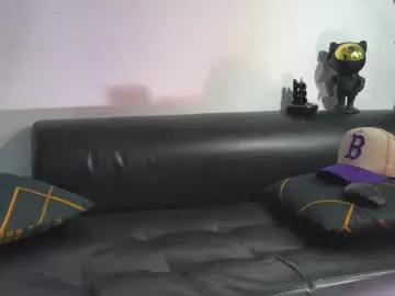 Chaturbate nicolas_veiny is Freechat nicolas_veiny — Nicolas_veiny's room #straight #muscle #bigcock #smoke #dominator