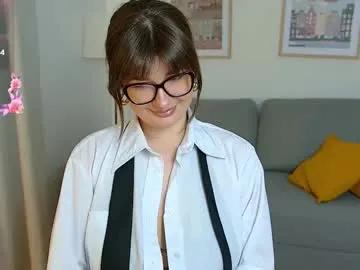 ninarivers_ on Chaturbate 