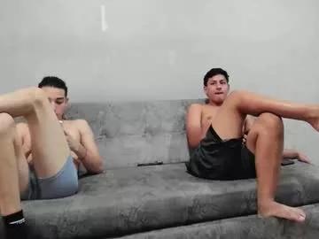 Freechat pelusos_mens on Chaturbate