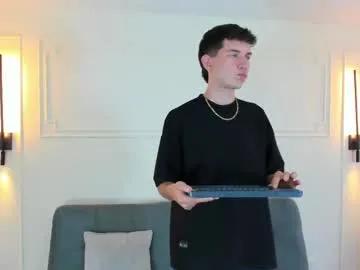 rayder_green — GOAL: Show cum [700 tokens remaining] Hey guys, let's have fun!  #new #bigcock #gay #cum #young