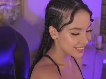 Freechat roseferrera on Chaturbate