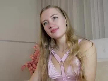 Freechat roxanelan on Chaturbate