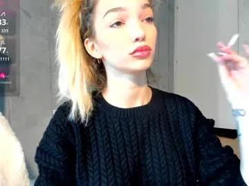 Freechat sassyt33n on Chaturbate