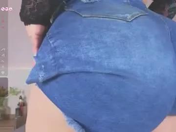 scarlett_grey_1 — GOAL: Start to make my pussy wet  [53 tokens remaining] Bbw girl wants to drip of pleasure  Fav vibes ( 25 - 111 ) #bbw #anal #bigass #natural #curvy