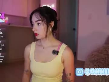Freechat sonnie_mami on Chaturbate
