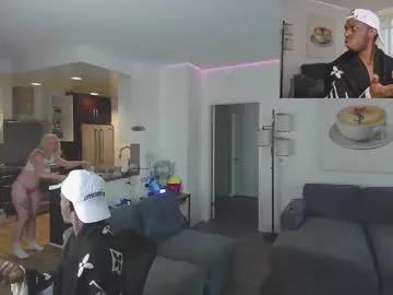 Freechat thepluglove on Chaturbate