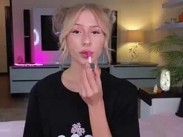 Freechat yononeey on Chaturbate