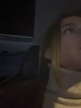 Freechat -AngelAri- on StripChat