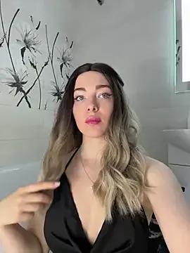 -SweetDi- on StripChat