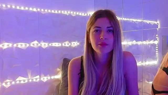 Freechat Aishha_ on StripChat