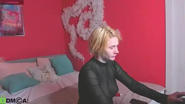 Alice_Maurik — oil on the tits