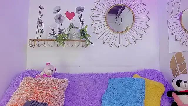 Ariadna_Evangeline on StripChat 