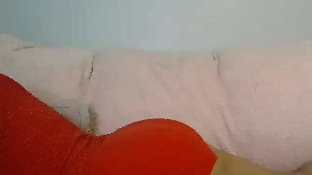 Freechat beautylovess on StripChat