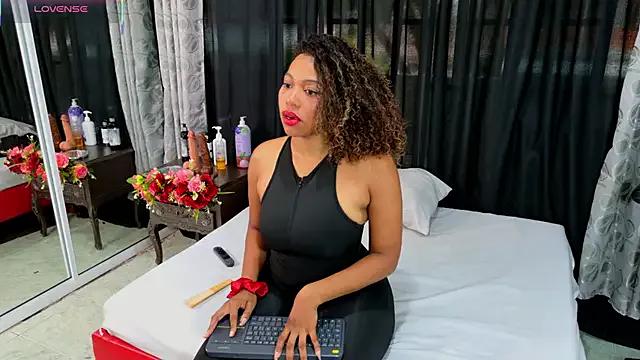 Freechat BLACK_ROSSE_1 on StripChat