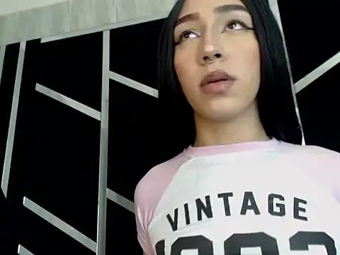 Private chaniesmith69x on StripChat