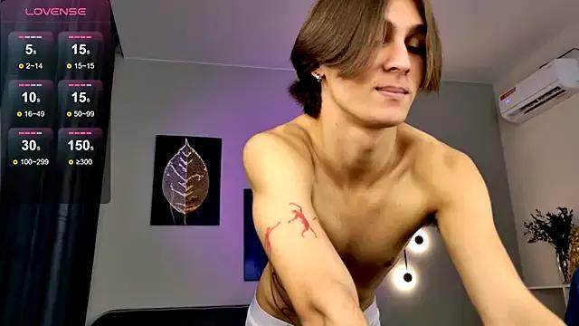 StripChat CleoStringer is Freechat CleoStringer — HOT CUM SHOW
