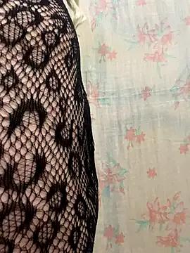 Freechat Cuckold-masters-dog on StripChat