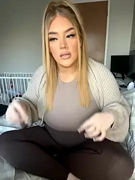 CurvyGirlMyla — 5 minute control & tit play