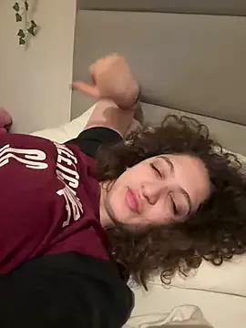 DreamThickCouple on StripChat