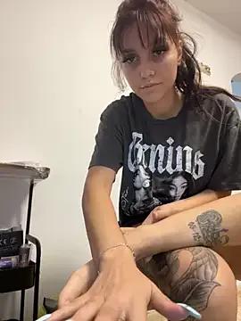 EllaBlowy on StripChat 