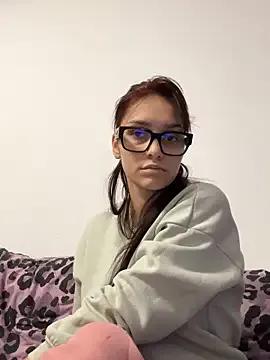 EllaBlowy on StripChat 