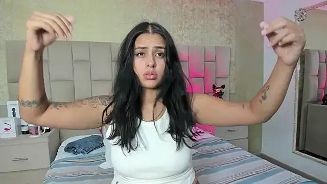 EmmaTorres_ on StripChat 