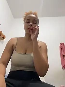 StripChat guinness_cp is Freechat guinness_cp — brincando com a amiguinha