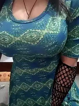 husa_Malikaa — boobs show