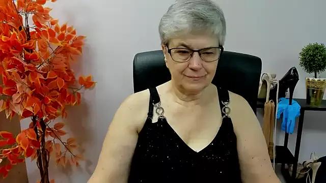 IrisDream on StripChat 