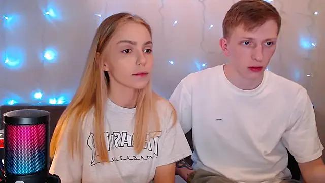 Freechat juliaanddima on StripChat