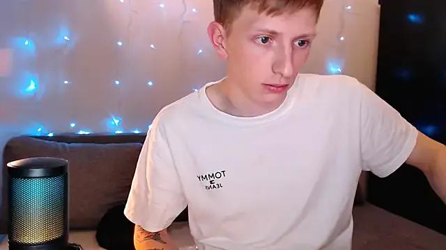 Freechat juliaanddima on StripChat