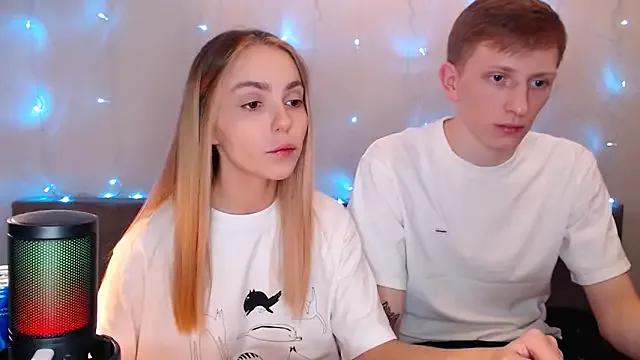 Freechat juliaanddima on StripChat